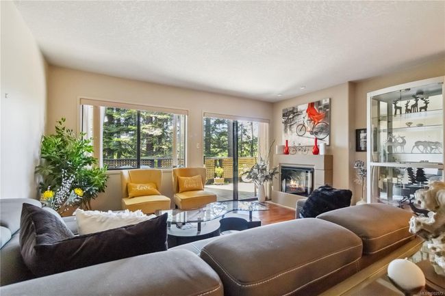 1 - 981 Fir Tree Glen, Townhouse with 2 bedrooms, 3 bathrooms and null parking in Saanich BC | Image 13
