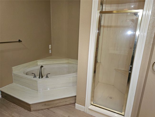 1605 High Crest Ct, House other with 3 bedrooms, 2 bathrooms and null parking in Irving TX | Image 14