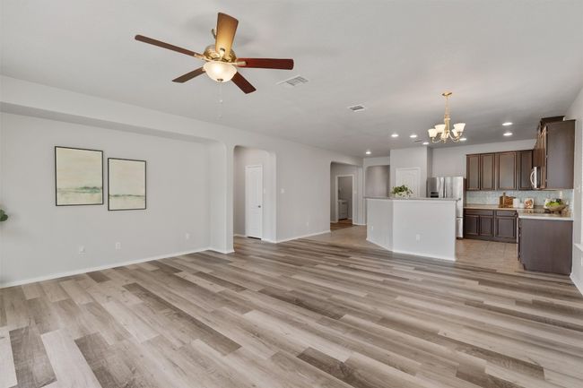2216 Mccombs St, House other with 4 bedrooms, 3 bathrooms and 4 parking in Georgetown TX | Image 4