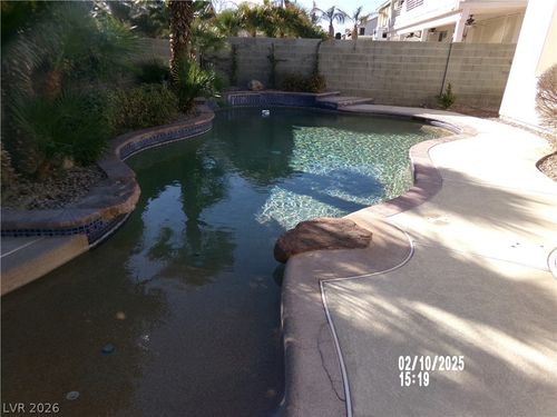 0-915 Dover Glen Dr, North Las Vegas, NV, 89031-1905 | Card Image