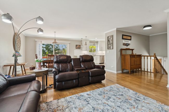 5832 Lenox Rd, House other with 5 bedrooms, 3 bathrooms and 2 parking in Lisle IL | Image 9