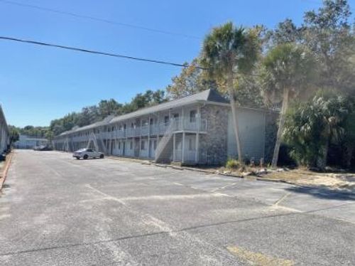 13-201 College Blvd E, Niceville, FL, 32578-1350 | Card Image