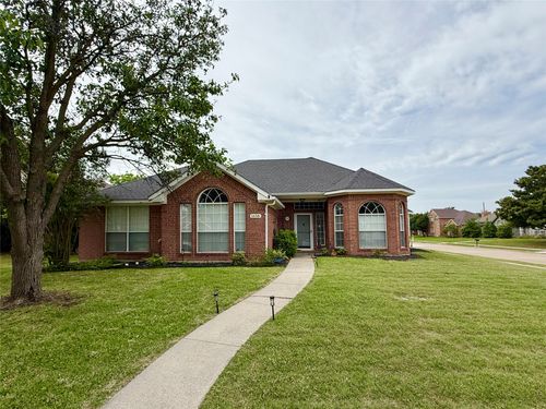 1658 Glenmore Dr, Lewisville, TX, 75077-2419 | Card Image
