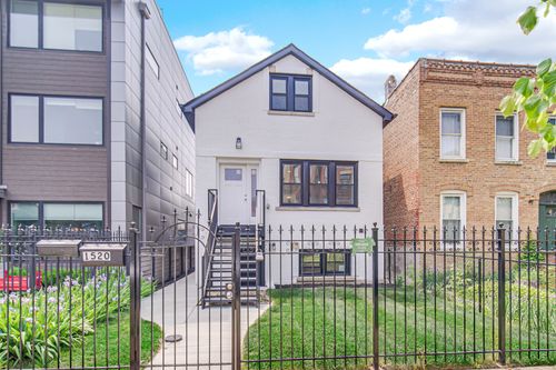 1520 N Campbell Ave, CHICAGO, IL, 60622-1754 | Card Image