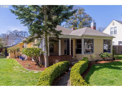 1603 23rd Ave, Longview, WA, 98632-3617 | Card Image