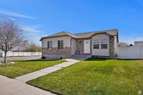 6761 High Bluff Dr, West Jordan, UT, 84081-3401 | Card Image