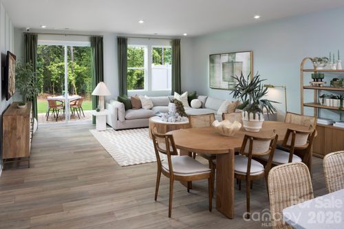 1231 Vibrant Road, Charlotte, NC, 28215 | Card Image