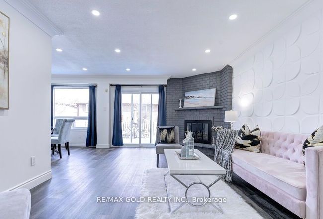 370 Hansen Rd N, House other with 4 bedrooms, 3 bathrooms and 2 parking in Brampton ON | Image 5