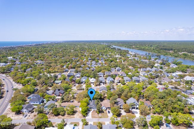 107 Ne 24 Th St, House other with 3 bedrooms, 2 bathrooms and null parking in Oak Island NC | Image 36
