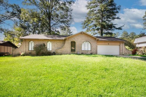 134 Foxdell Cir, Jacksonville, AR, 72076-2609 | Card Image