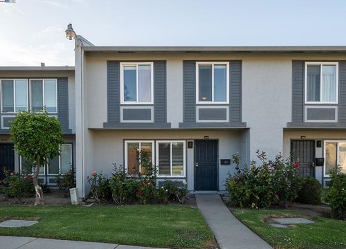 34579 Bluestone Cmn, Fremont, CA, 94555-3273 | Card Image