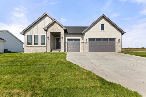4654 180th St, Urbandale, IA, 50263-6409 | Card Image