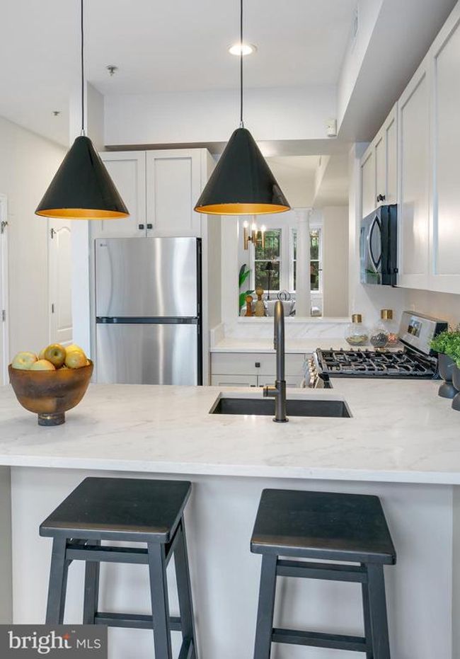 APT-5 - 27 Logan Cir Nw, Townhouse with 3 bedrooms, 3 bathrooms and null parking in WASHINGTON DC | Image 16