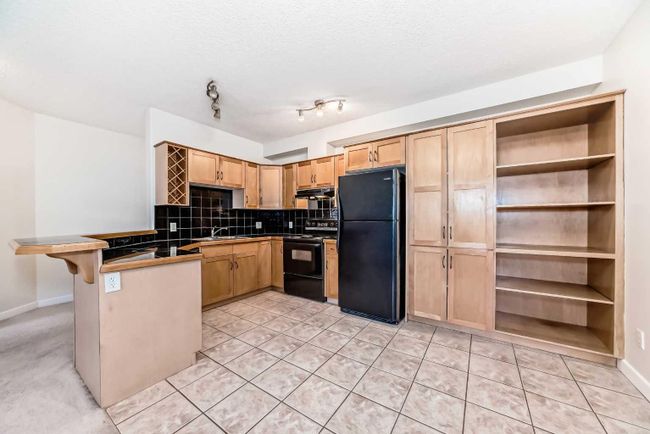 320 - 1800 14 A Street Sw, Home with 2 bedrooms, 2 bathrooms and 1 parking in Calgary AB | Image 4