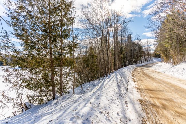 3783 Monck Rd, House other with 3 bedrooms, 2 bathrooms and 8 parking in Norland ON | Image 39