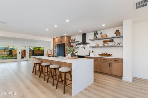 7501 E Kimsey Ln, Scottsdale, AZ, 85257-4336 | Card Image