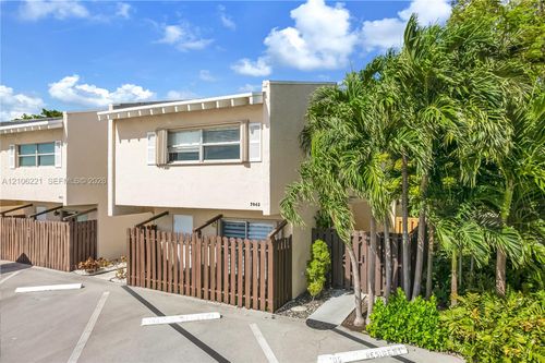 9043-9043 Park Road Dr, Miami Shores, FL, 33138 | Card Image