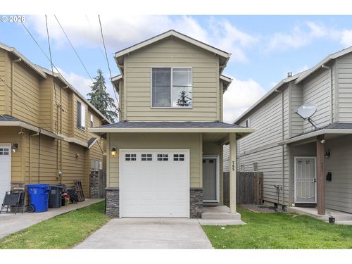 765 Ne 93rd Ave, Portland, OR, 97220-4541 | Card Image