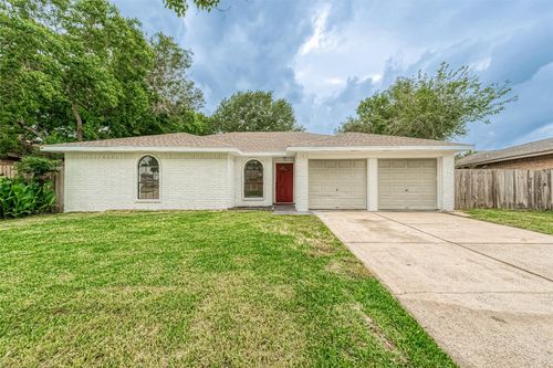 3814 Maplewood Dr, La Porte, TX, 77571-3921 | Card Image