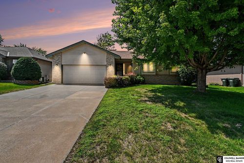 7136 Ivy Lane Dr, La Vista, NE, 68128-3104 | Card Image