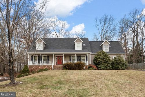706 Stonewall Ln, FREDERICKSBURG, VA, 22407-7496 | Card Image