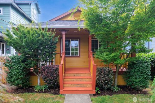 521 Avenue C, Snohomish, WA, 98290-2427 | Card Image