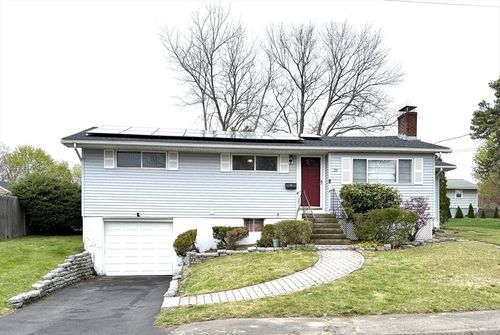 26 Mcdevitt Rd, Randolph, MA, 02368-3851 | Card Image