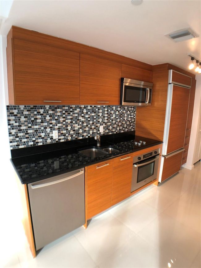 APT-3709 - 50 Biscayne Blvd, Condo with 0 bedrooms, 1 bathrooms and null parking in Miami FL | Image 12