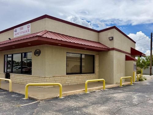 710 W Dickinson, Fort Stockton, TX, 79735 | Card Image