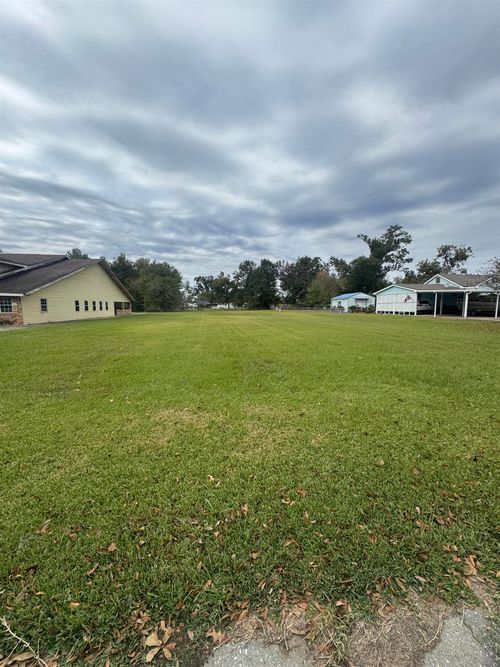 206 Hialeah Ave, Houma, LA, 70363-6933 | Card Image