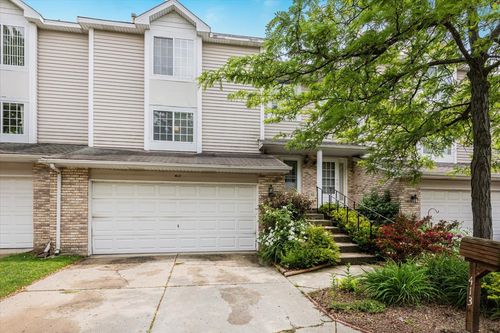 413 Stevens Ct, Grayslake, IL, 60030-3535 | Card Image