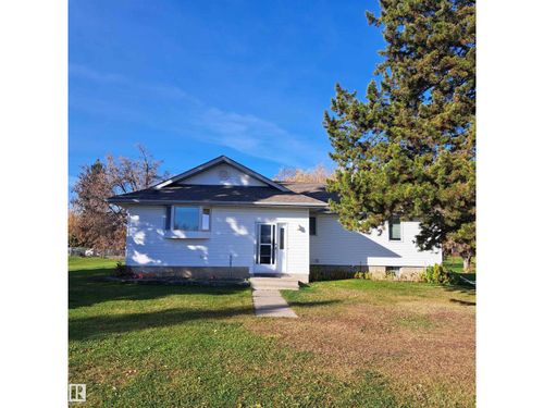3160 Highway 622, Warburg, AB, T0C2T0 | Card Image
