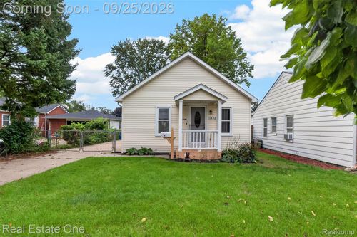 1446 E Meyers Ave, Hazel Park, MI, 48030-2118 | Card Image
