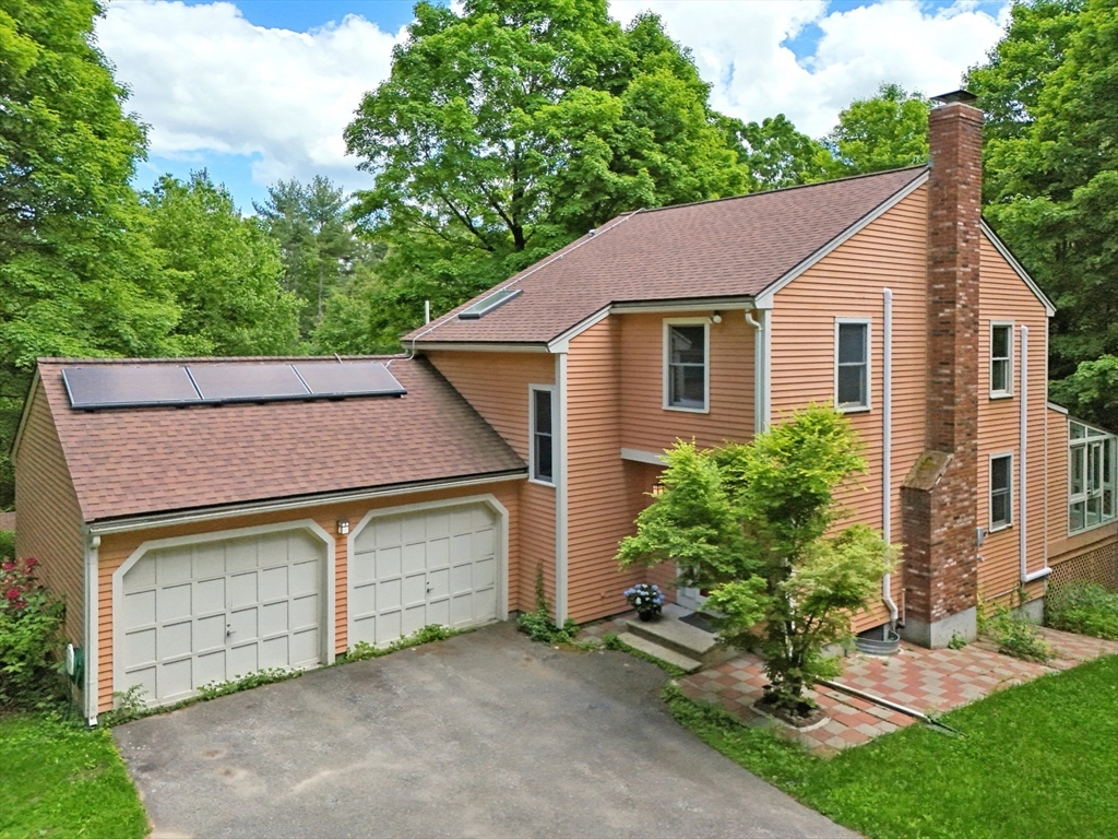 Chicopee Row, Groton, MA 01450
