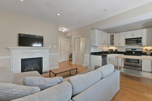 apt-3-161 H St, Boston, MA, 02127-7887 | Card Image