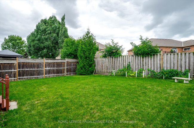 1771 Glenforest Blvd, House other with 3 bedrooms, 3 bathrooms and 4 parking in Peterborough ON | Image 21