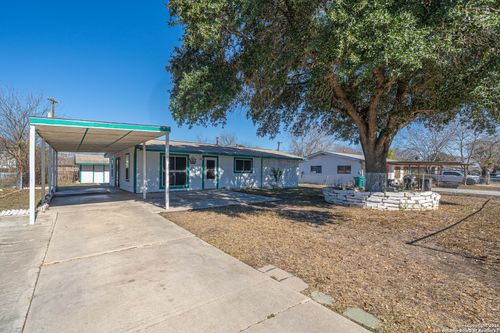 6227 Apple Valley Dr, San Antonio, TX, 78242-1505 | Card Image