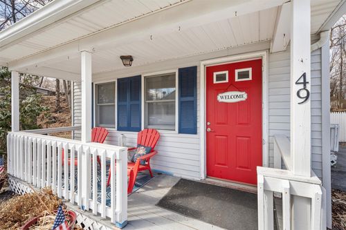 49 Smith Clove Rd, Central Valley, NY, 10917-3646 | Card Image
