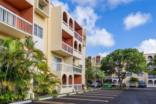 apt-106-7845 Camino Real, Miami, FL, 33143-6807 | Card Image
