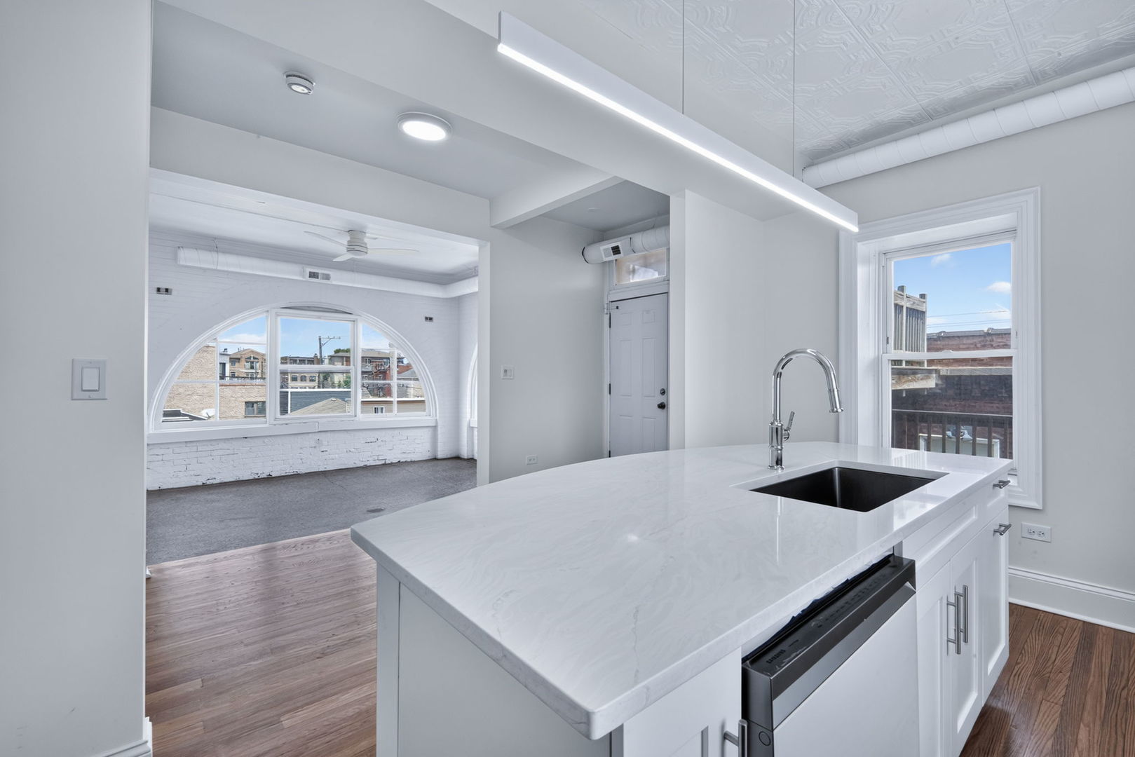 Residential Income in Chicago 5