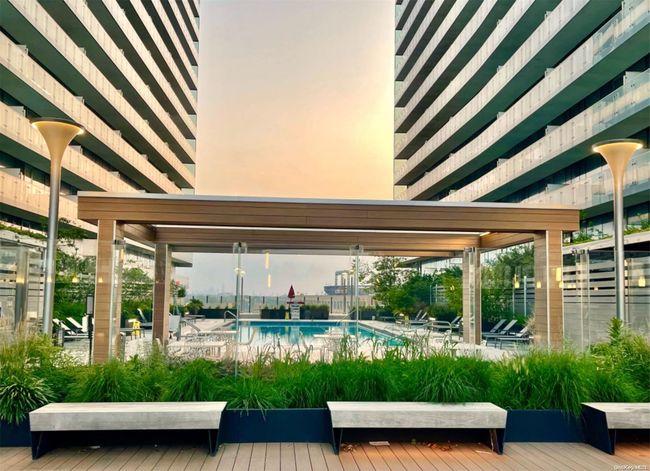 APT-8C - 40-22 College Point Blvd, Condo with 1 bedrooms, 1 bathrooms and null parking in Flushing NY | Image 4