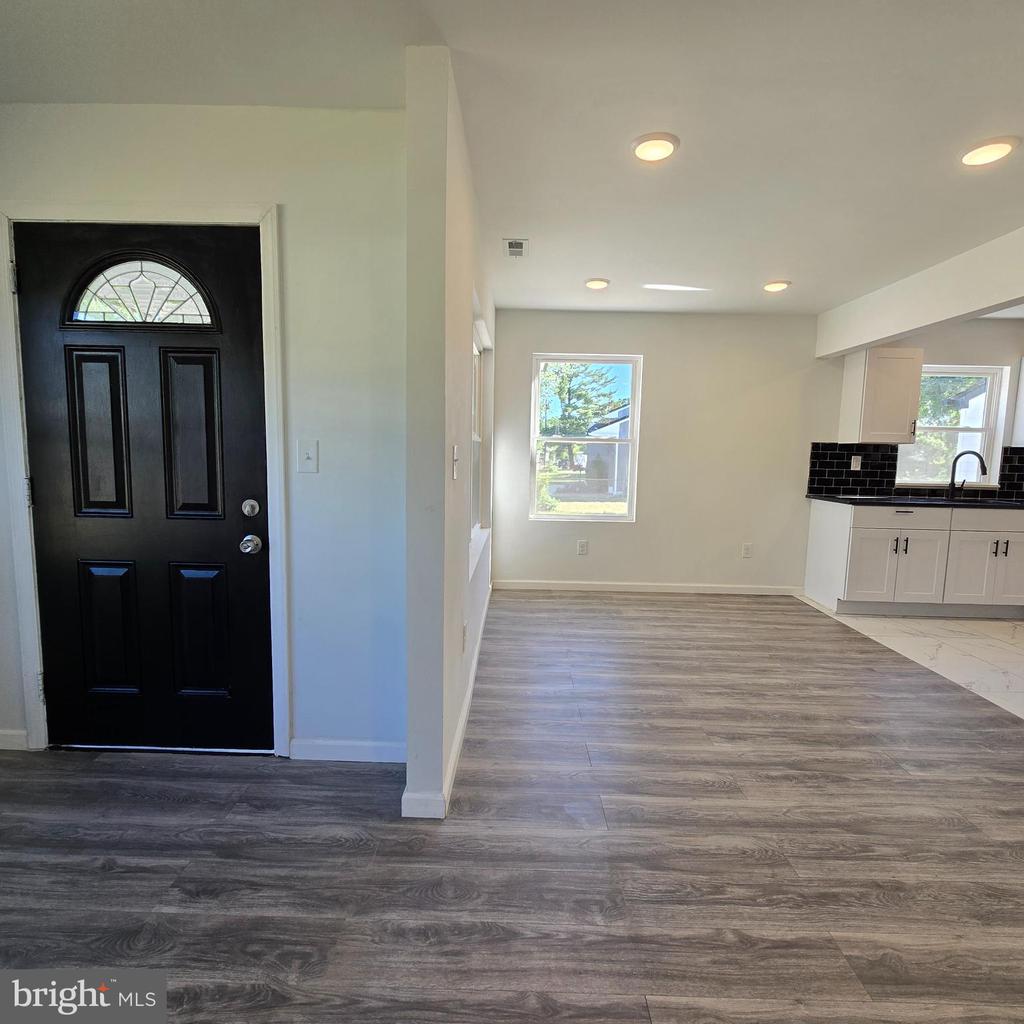Residential in PINE HILL 4