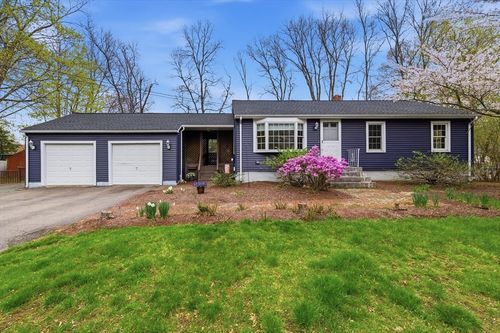 201 Glenfield Rd, North Attleboro, MA, 02760-3947 | Card Image