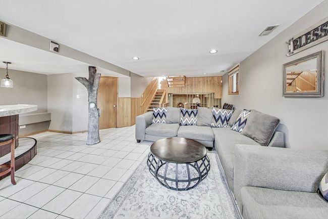 4238 N New England Ave, House other with 5 bedrooms, 3 bathrooms and 2 parking in Harwood Heights IL | Image 24
