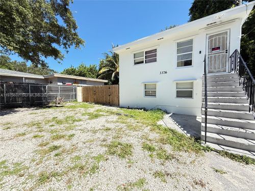 b-3376 Nw 49th St, Miami, FL, 33142-3334 | Card Image