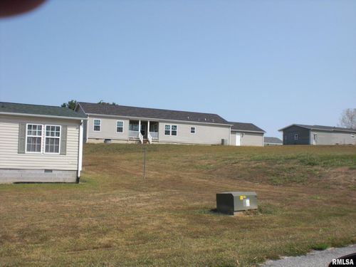 5784 Arctic Fox Dr, Carterville, IL, 62918-3492 | Card Image