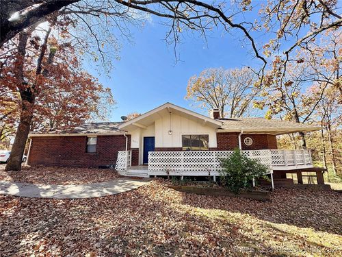 2111 Elada Dr, Tahlequah, OK, 74464-6307 | Card Image