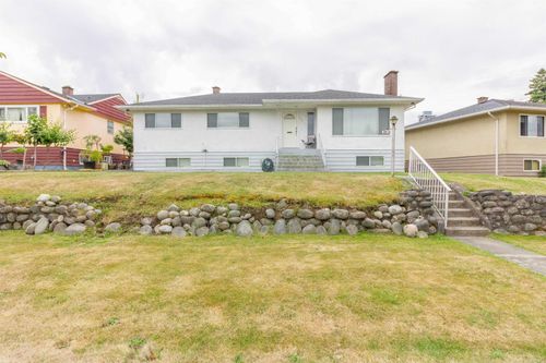 4810 Fairlawn Dr, Burnaby, BC, V5C3R8 | Card Image
