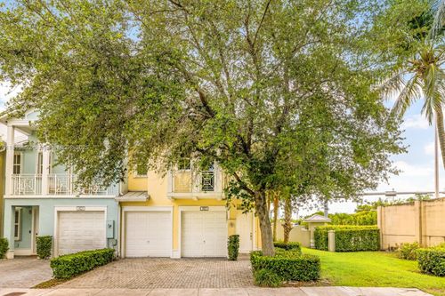 7411 Nw 114th Ct, Medley, FL, 33178-2330 | Card Image