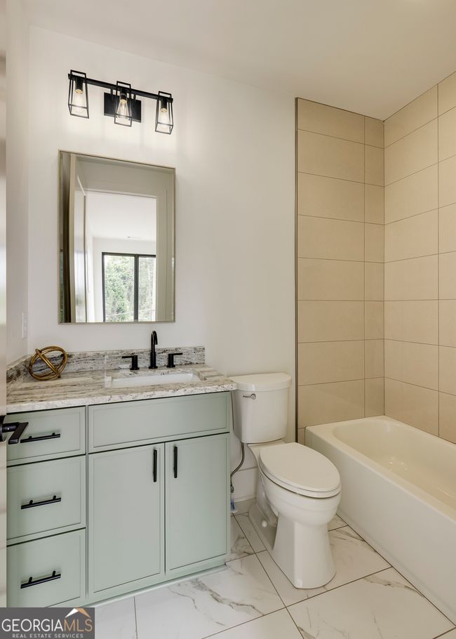 1954 8 Th St, Townhouse with 3 bedrooms, 4 bathrooms and 2 parking in Chamblee GA | Image 33